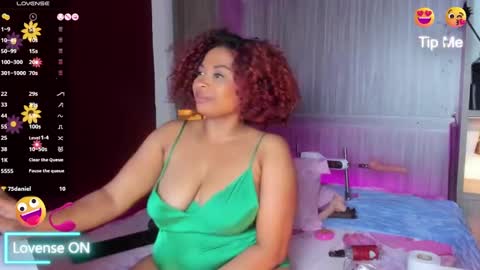 Snapshot of tammybrown1 chatting on 01-25-25, 05:51 T A M M Y online show from 01-25-25, 05:51