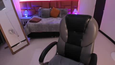 Tamy  online show from 03-26-26, 08:25