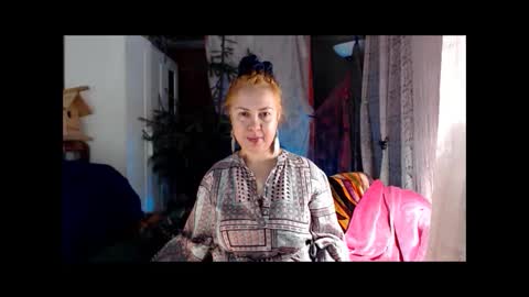 Milena online show from 02-25-25, 08:51