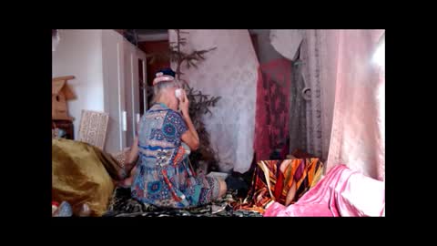 Milena online show from 09-28-25, 04:40