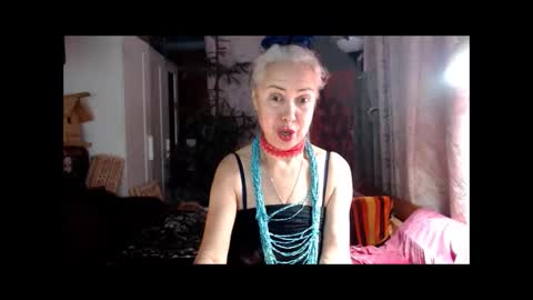 Milena online show from 09-29-25, 01:44