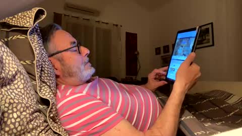 Dominique online show from 01-26-25, 10:24