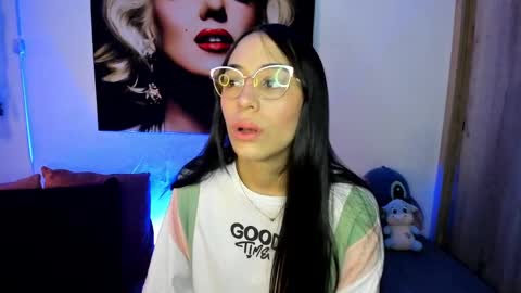 tania06 online show from 11-23-25, 01:11