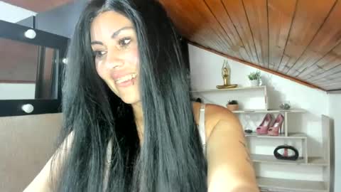 Snapshot of tania_mature chatting on 06-11-26, 12:32 tania online show from 06-11-26, 12:32