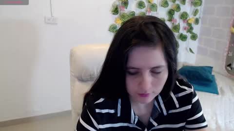 Tania  online show from 11-23-25, 01:44