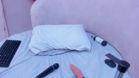 Tania online show from 02-22-25, 02:41