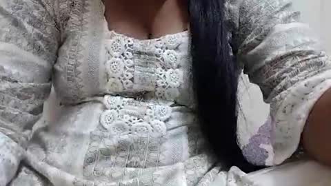 taniya_roy4628 online show from 03-09-26, 02:26