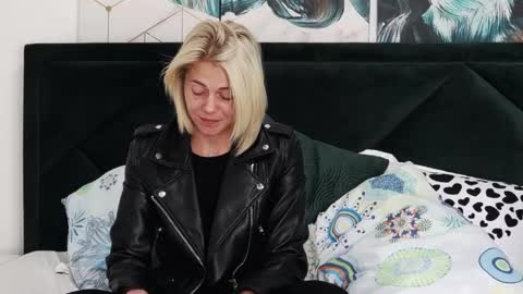 tanyaGrey online show from 04-17-26, 05:32