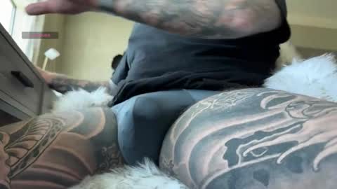 Tank Guy online show from 04-02-26, 04:21