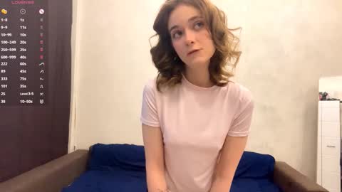 Mia online show from 03-05-26, 01:23