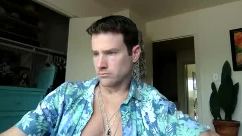 Dr. Love online show from 04-17-26, 03:37