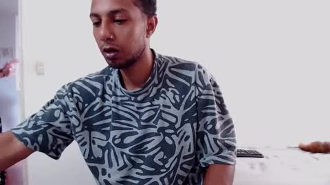 Snapshot of tantricroots chatting on 02-18-25, 03:32 Angeline Follow online show from 02-18-25, 03:32