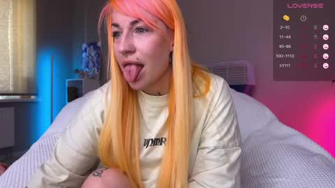 Snapshot of tanya_acid chatting on 04-21-26, 09:04 Tanya acid online show from 04-21-26, 09:04
