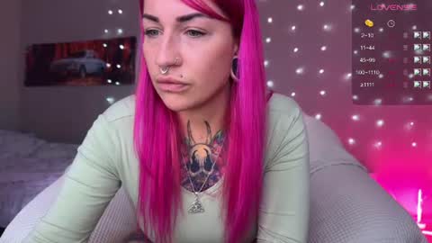 Snapshot of tanya_acid chatting on 07-14-26, 09:14 Tanya acid online show from 07-14-26, 09:14