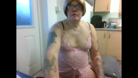 tanya_sissie_somerset online show from 02-06-25, 07:35