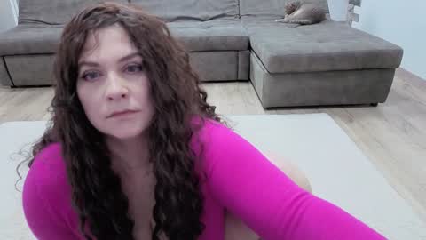 Snapshot of tanya_vader chatting on 01-12-26, 11:26 Vader online show from 01-12-26, 11:26