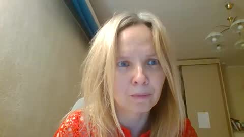 Snapshot of tanystar chatting on 11-28-25, 01:03 tanystar online show from 11-28-25, 01:03