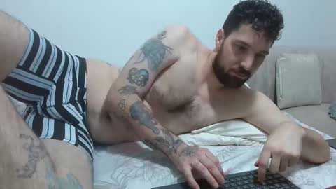Snapshot of tap_hand2 chatting on 09-17-25, 11:23 jimmy online show from 09-17-25, 11:23