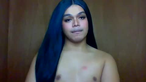 Snapshot of tarahriches chatting on 11-19-25, 06:41 tarahriches online show from 11-19-25, 06:41