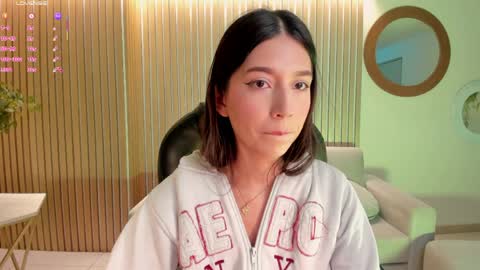 Tara Lawrence online show from 04-06-26, 05:08