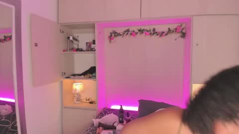  T A R A  online show from 09-27-25, 04:17