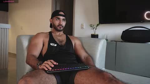 Snapshot of tarek_dan chatting on 10-17-25, 08:22 Tarek online show from 10-17-25, 08:22