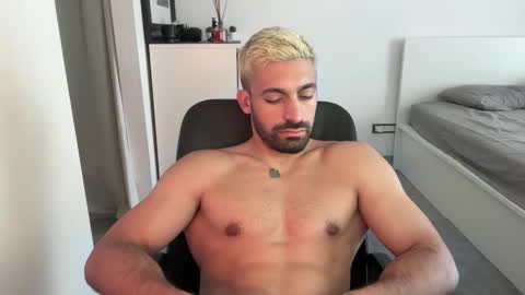 tarquit8 online show from 09-13-25, 01:22