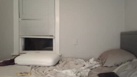 tarus333 online show from 01-22-25, 05:48