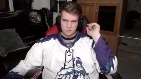 Snapshot of tarus333 chatting on 02-09-26, 03:21 tarus333 online show from 02-09-26, 03:21