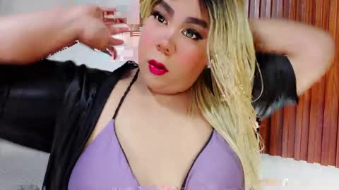 Snapshot of tasha_gatti chatting on 04-26-26, 03:21 instagram Gattitasha online show from 04-26-26, 03:21