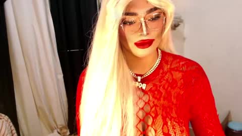 Snapshot of tasha_goddess chatting on 05-26-26, 05:14 tashaa online show from 05-26-26, 05:14