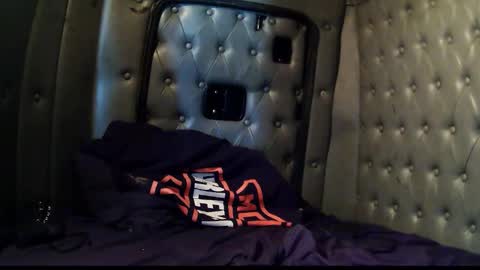 Snapshot of tashaclouds chatting on 03-22-26, 06:33 tashaclouds online show from 03-22-26, 06:33