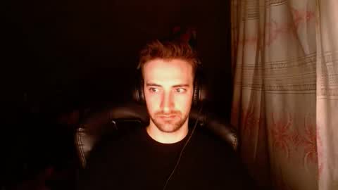 Snapshot of tastemyboner chatting on 12-19-24, 02:01 tastemyboner online show from 12-19-24, 02:01