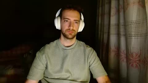 Snapshot of tastemyboner chatting on 10-01-25, 01:11 tastemyboner online show from 10-01-25, 01:11