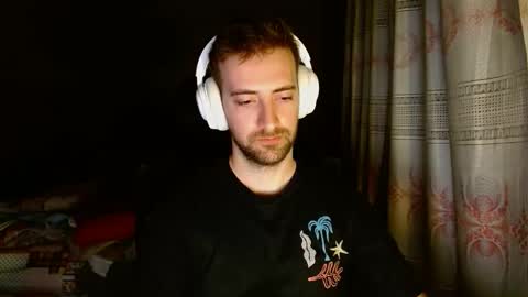 Snapshot of tastemyboner chatting on 10-01-25, 11:44 tastemyboner online show from 10-01-25, 11:44