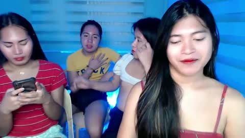 Snapshot of tasteofinnocent69 chatting on 01-10-25, 01:53 online show from 01-10-25, 01:53