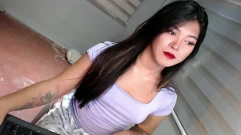 Snapshot of tasteofinnocent69 chatting on 01-27-25, 04:52 online show from 01-27-25, 04:52