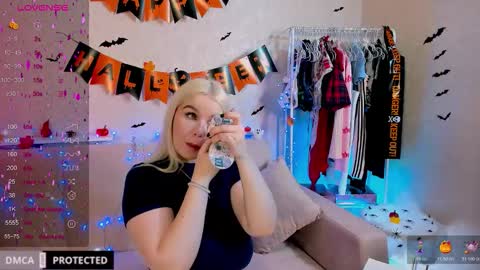 Ann online show from 11-02-25, 01:52