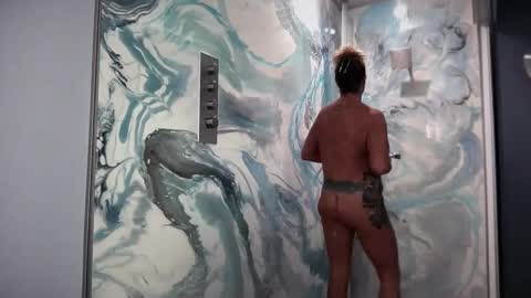 Snapshot of tastycupcake69 chatting on 11-21-25, 03:11 veronicabrian online show from 11-21-25, 03:11