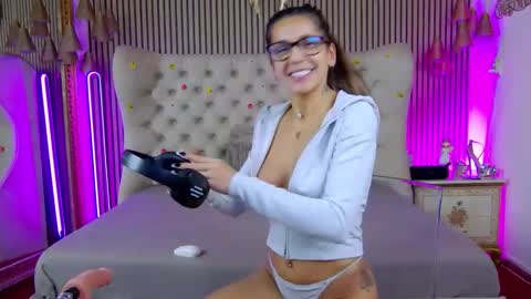 TastyPatricia online show from 10-20-25, 06:58