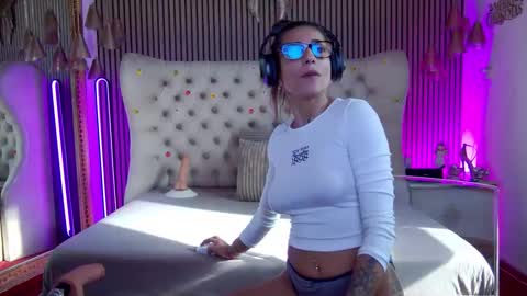 TastyPatricia online show from 10-22-25, 08:36
