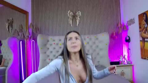 TastyPatricia online show from 10-28-25, 02:20