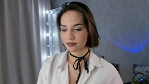 Snapshot of tate_angel chatting on 10-19-25, 06:19 Tate online show from 10-19-25, 06:19