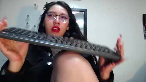 tatiana online show from 01-25-25, 12:06