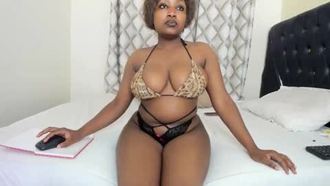 Snapshot of tatiana_storm chatting on 01-11-26, 07:52 tatiana_storm online show from 01-11-26, 07:52