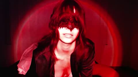 Snapshot of tatianaaah chatting on 11-26-25, 06:14 Morgan online show from 11-26-25, 06:14