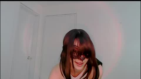 Snapshot of tatianaaah chatting on 05-24-26, 04:45 Morgan online show from 05-24-26, 04:45