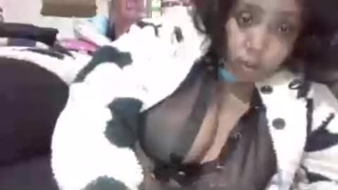 Snapshot of tatianahery chatting on 06-23-26, 03:10 tatianahery online show from 06-23-26, 03:10