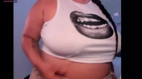 Snapshot of tatikanyx chatting on 06-18-26, 02:34 tatikanyx online show from 06-18-26, 02:34