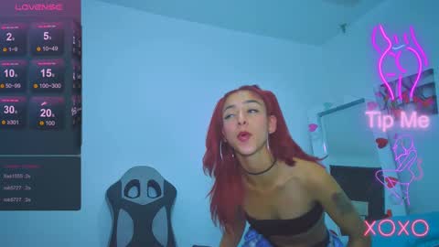 Snapshot of tatis_blux chatting on 02-24-25, 07:41 Tatiana  online show from 02-24-25, 07:41